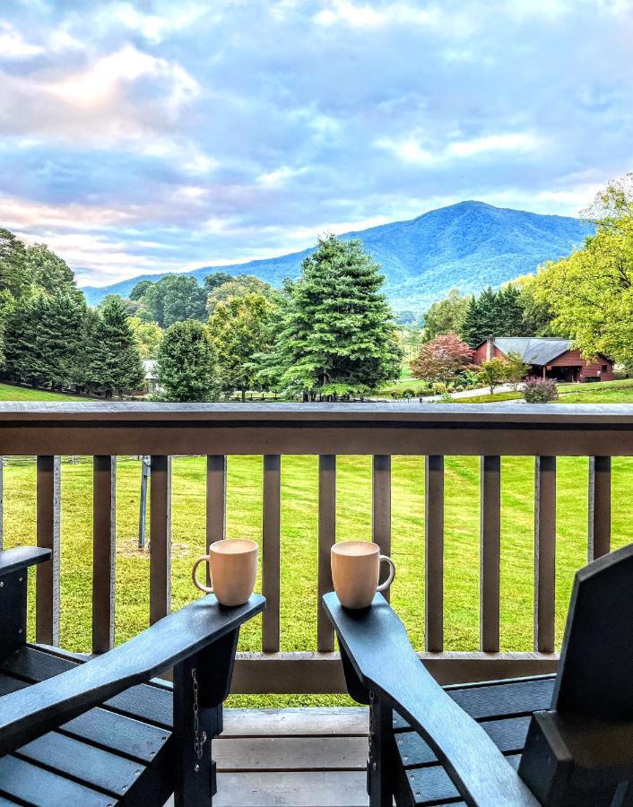 Ole Smoky Bnb - Game Room, Hot Tub, Mtn Views! Pigeon Forge Kültér fotó