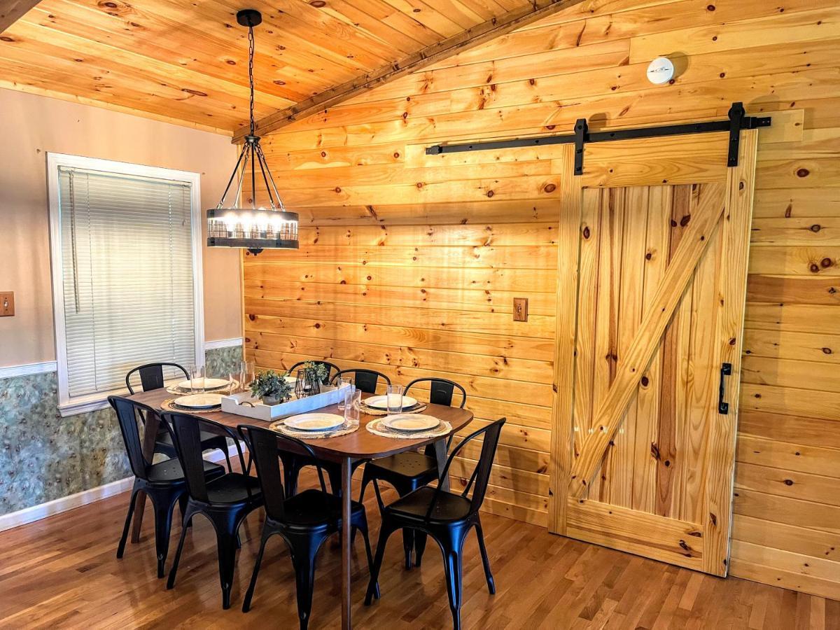 Ole Smoky Bnb - Game Room, Hot Tub, Mtn Views! Pigeon Forge Kültér fotó
