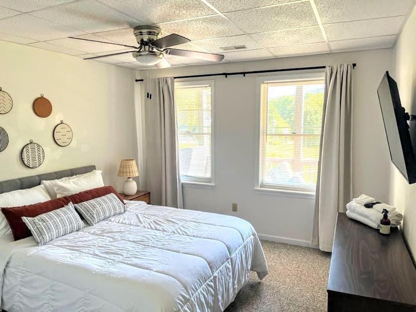 Ole Smoky Bnb - Game Room, Hot Tub, Mtn Views! Pigeon Forge Kültér fotó