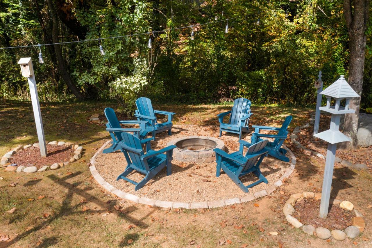 Ole Smoky Bnb - Game Room, Hot Tub, Mtn Views! Pigeon Forge Kültér fotó